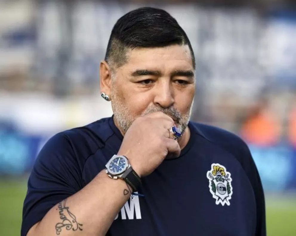 Prohíben la salida del país a los siete imputados por la muerte de Diego Maradona