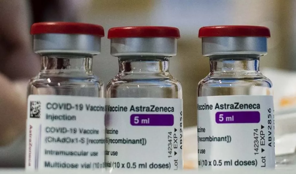 El lunes llegarán más de dos millones de vacunas de AstraZeneca