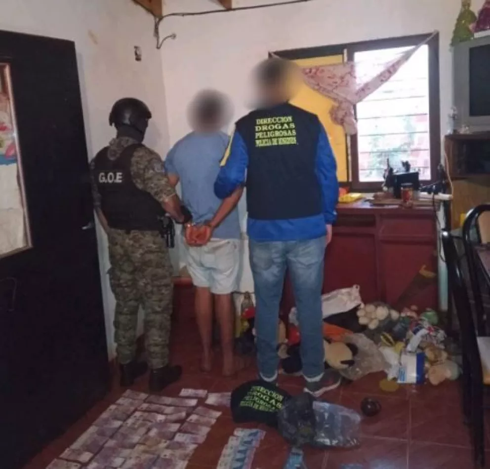 Cuatro detenidos tras procedimiento en kiosco narco en Garupá 