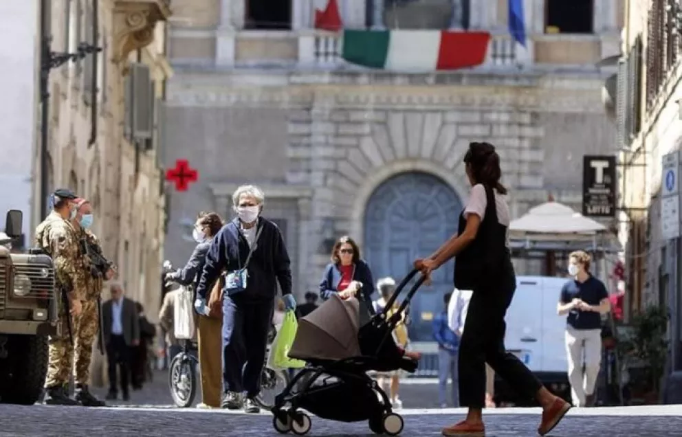 Con el 20 % de su población vacunada, Italia se prepara para eliminar el toque de queda nocturno
