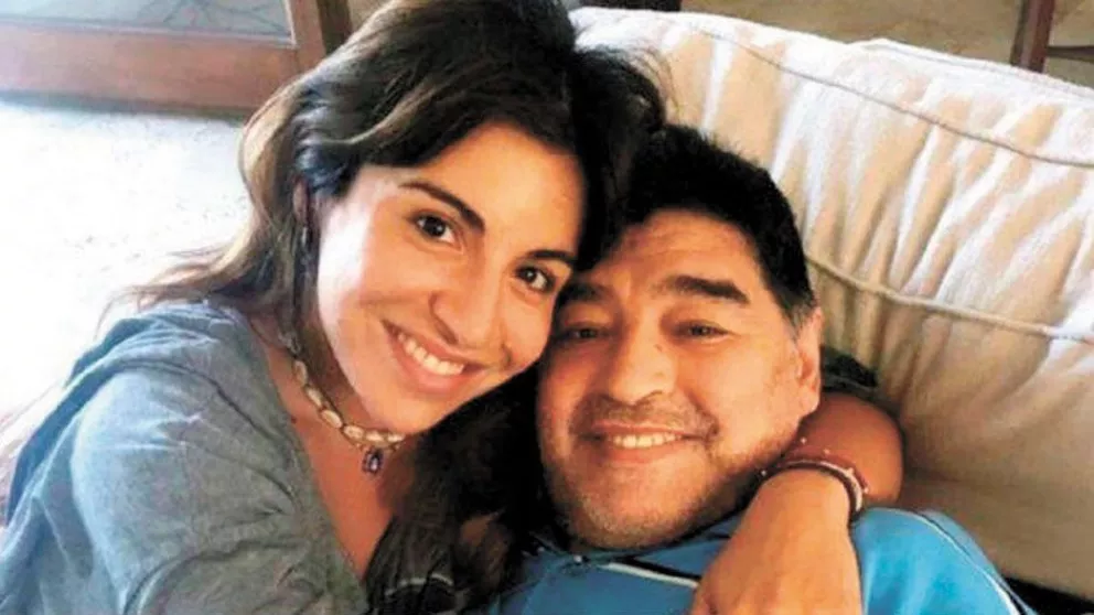 Gianinna se opone a la subasta de los bienes de Maradona: “Si fuese por mí, no vendería nada”