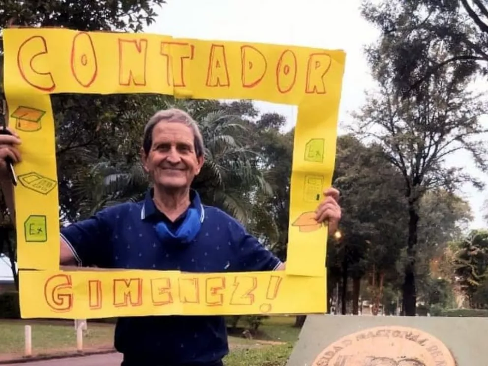 Posadeño de 74 años se recibió de Contador público
