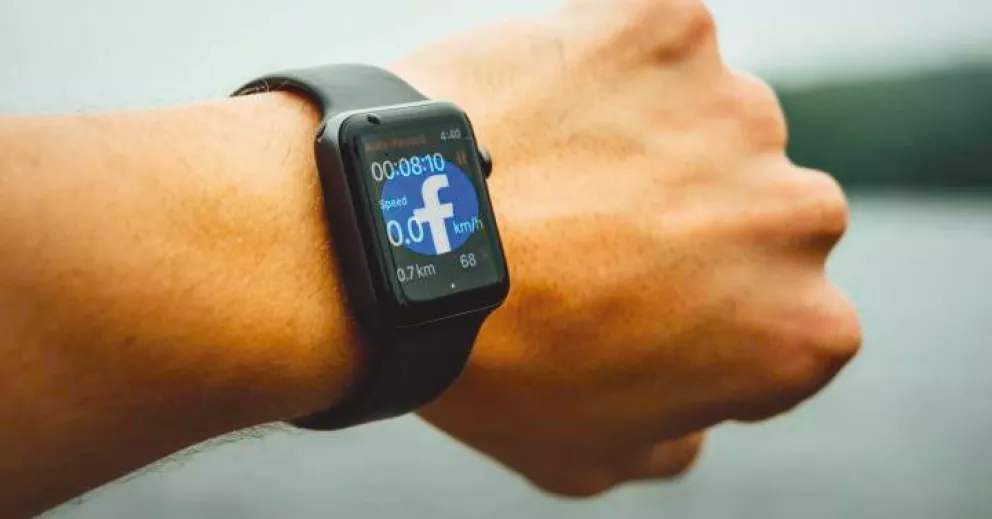 Facebook fabrica el Smartwatch, su primer reloj inteligente 