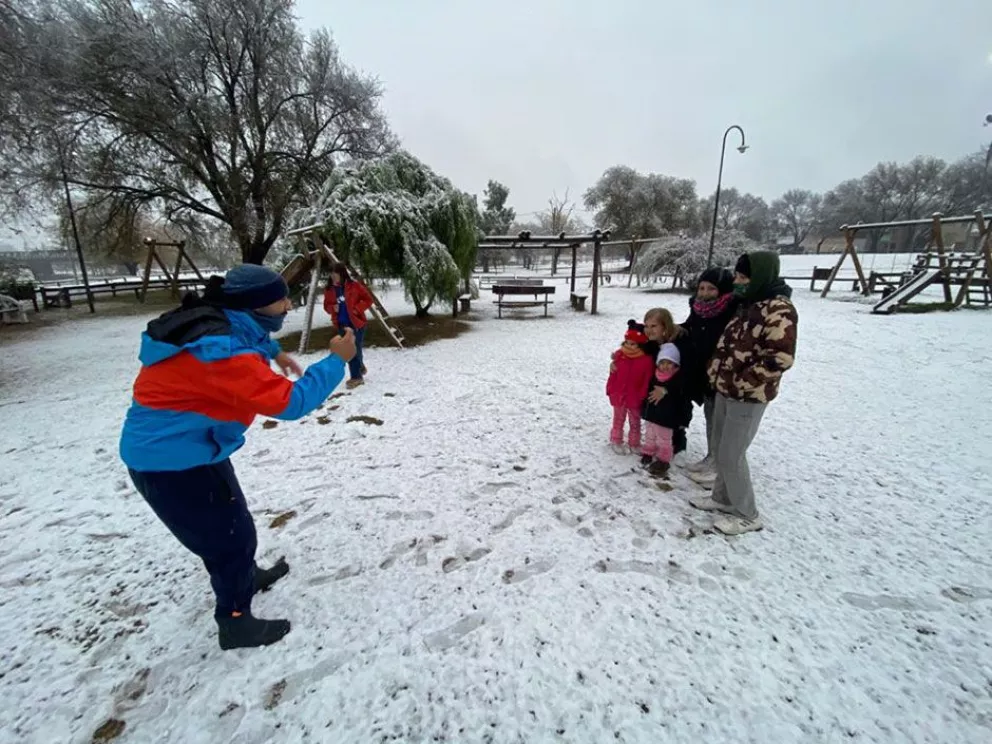 La nieve llegó a Córdoba capital por primera vez en 14 años