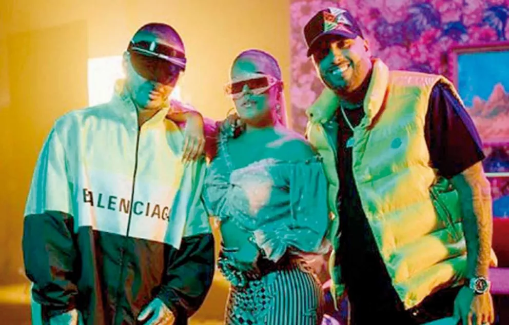 Karol G, J Balvin y Nicky Jam estrenan el remix ‘Poblado’