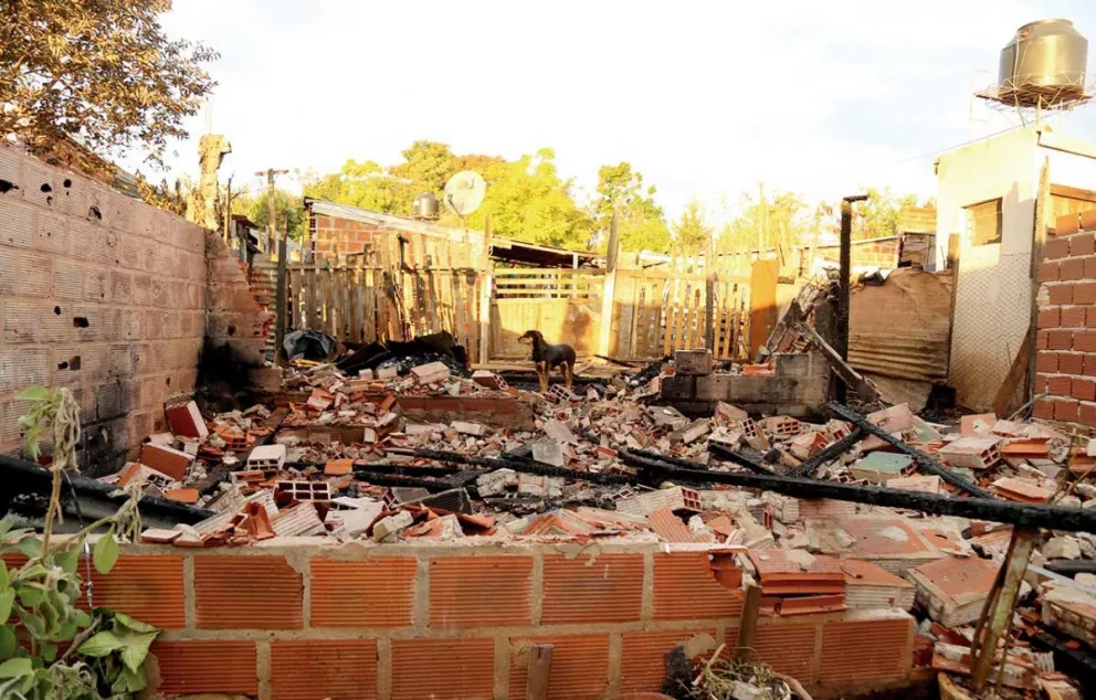 Incendio: hermanos fueron trasladados a un hogar