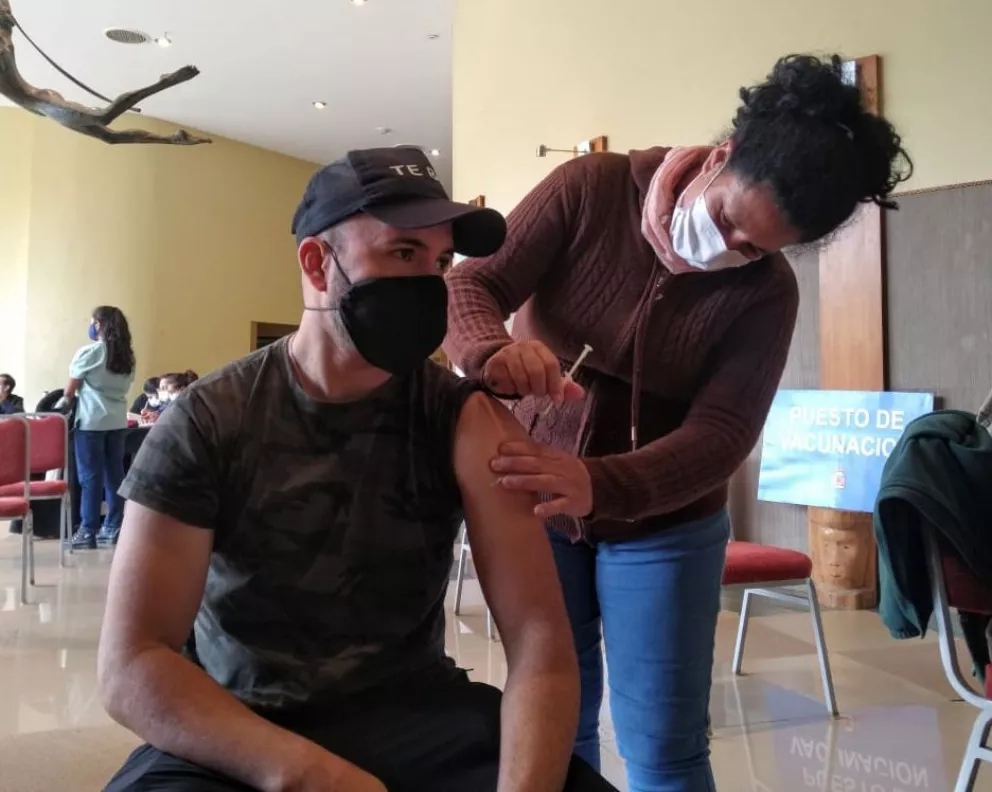 Iguazú: aplicarán primera y segunda dosis de las vacunas Sinopharm y Astrazeneca