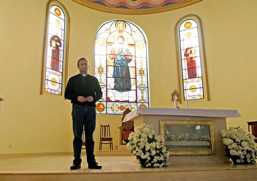 La historia de Misiones reflejada en los vitrales de la Catedral