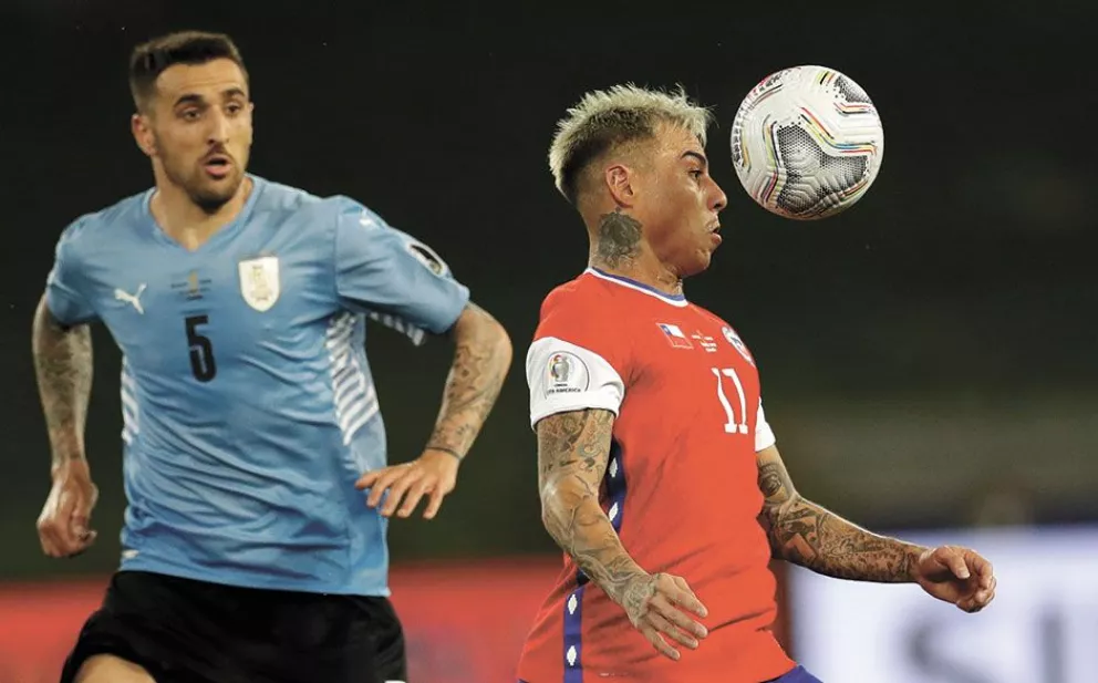 Chile empató con Uruguay y también se clasificó