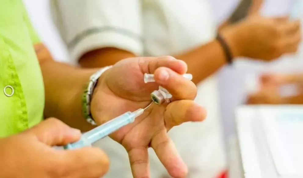 Más de mil menores de entre 12 y 17 años ya se registraron para recibir la vacuna anticovid