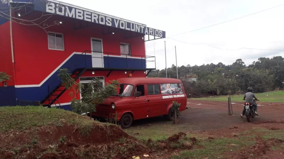 Bomberos voluntarios de Andresito buscan renovar su flota de vehículos 