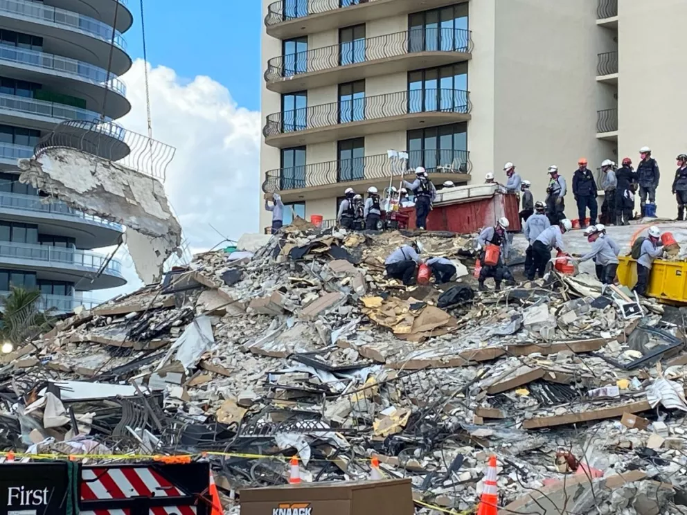 Miami: suben a 16 los fallecidos por el derrumbe del edificio
