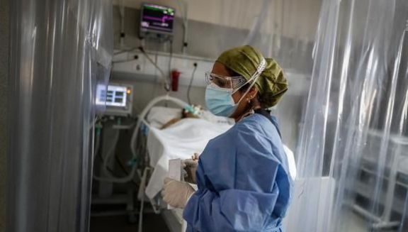 Otras 300 personas murieron y 13736 fueron reportadas con coronavirus en las ltimas 24 horas