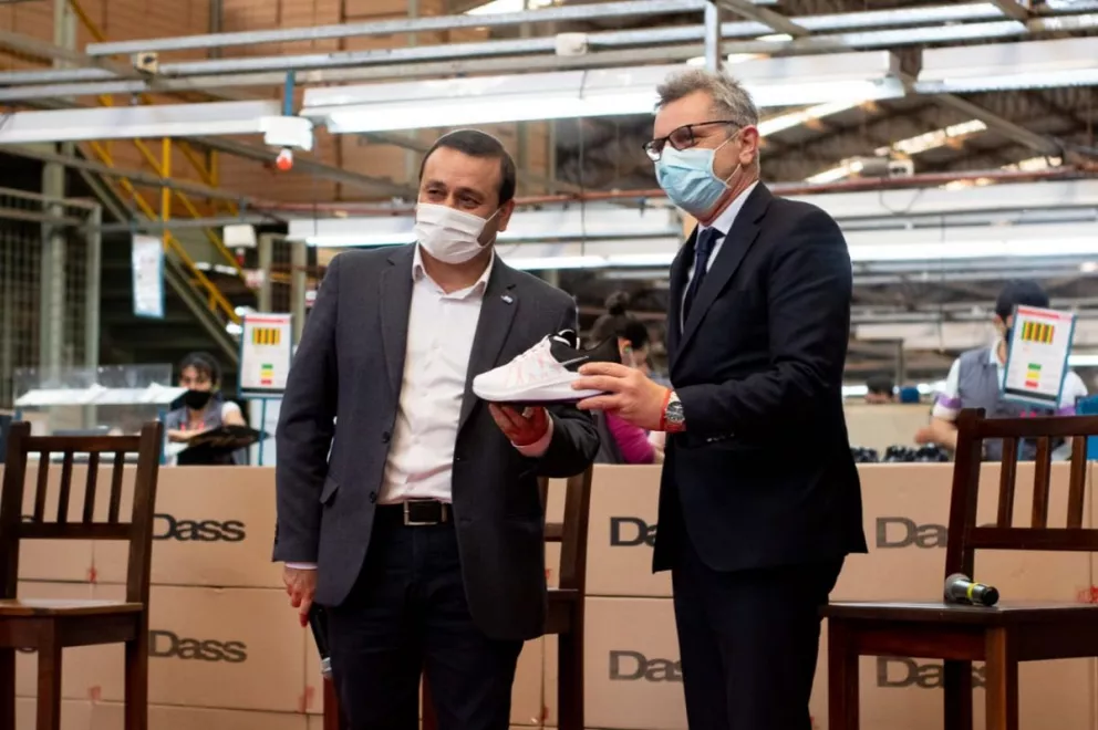 Dass reinauguró la producción de zapatillas Nike