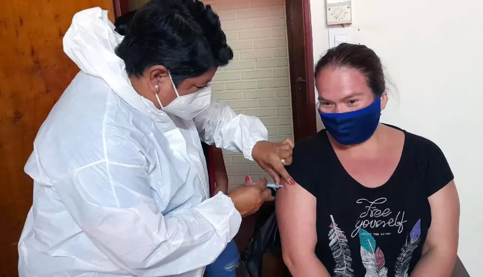 Eldorado: el colectivo vacunatorio comienza a recorrer los barrios