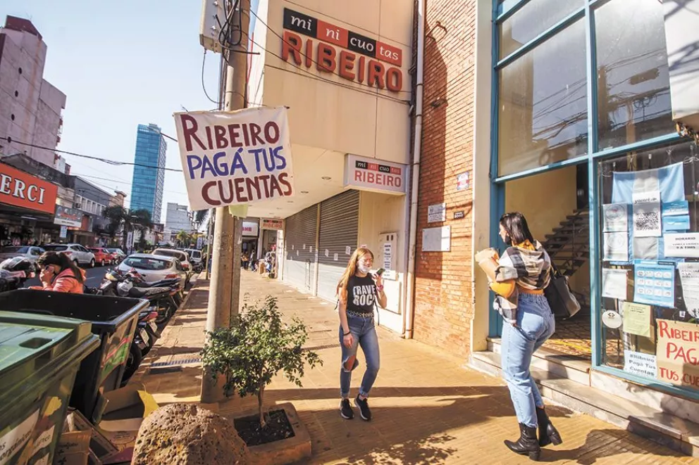 Ribeiro cierra sus locales en Posadas y dará atención online