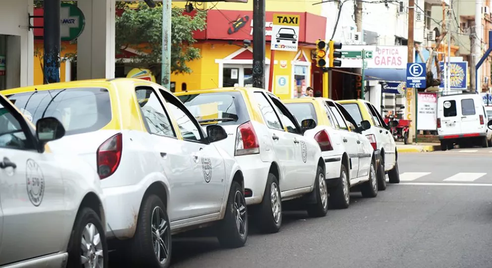 La bajada de bandera de taxis pasará a costar $75 en Posadas