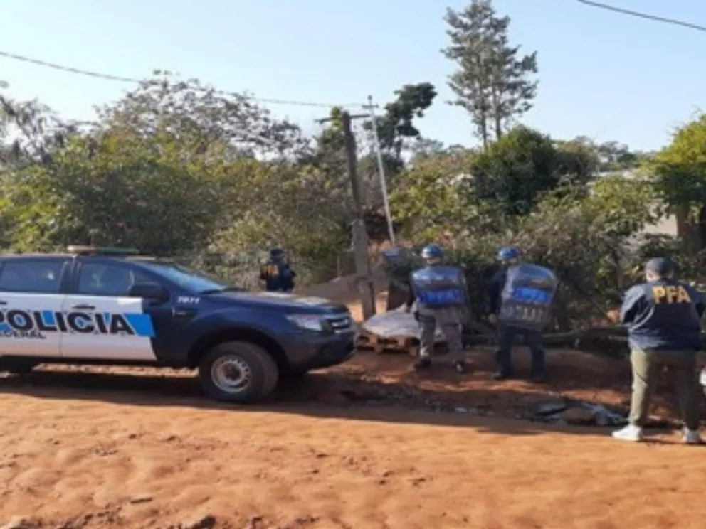 Detectan mercaderías y artefactos ilegales en una vivienda de Puerto Iguazú