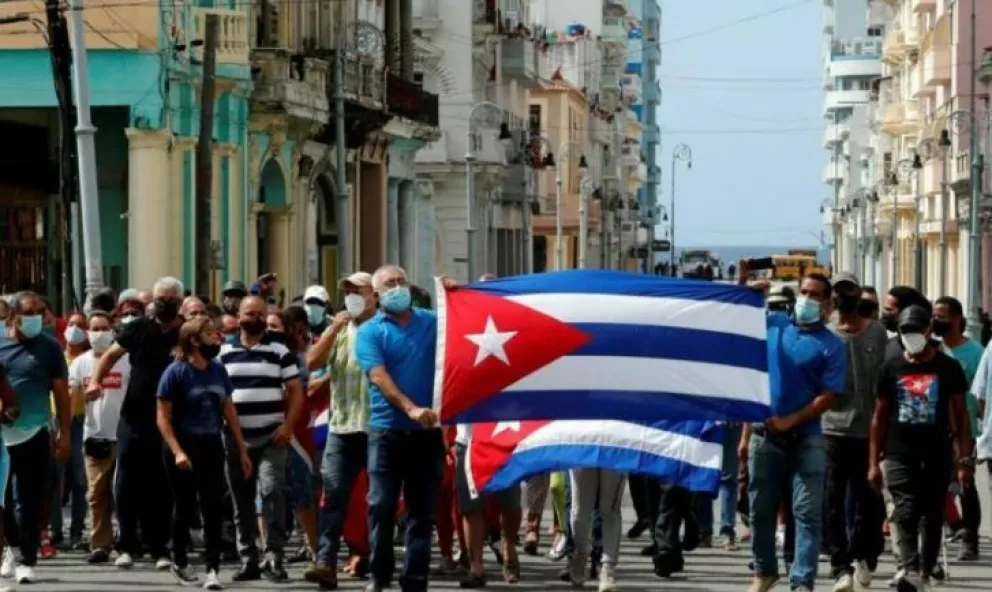 Cuba anunció un cambio inédito: libre entrada de alimentos y remedios para los viajeros
