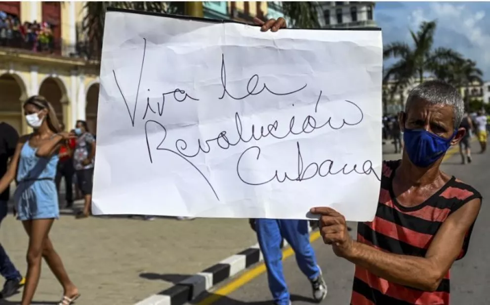 Se restableció internet en Cuba, pero aún hay problemas para acceder a las redes sociales