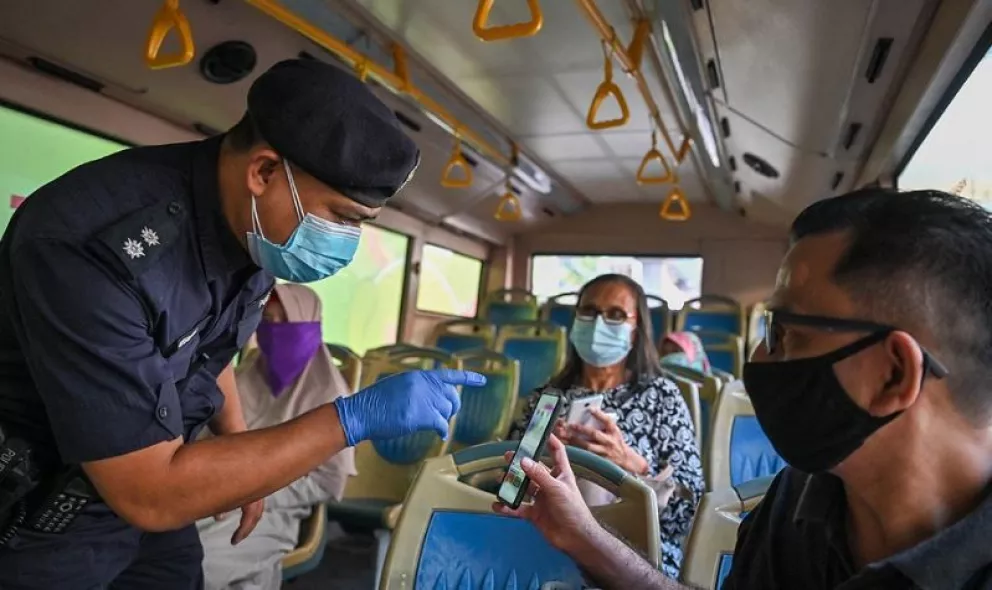 Cifras récord de contagios y muertes en Asia por la variante Delta