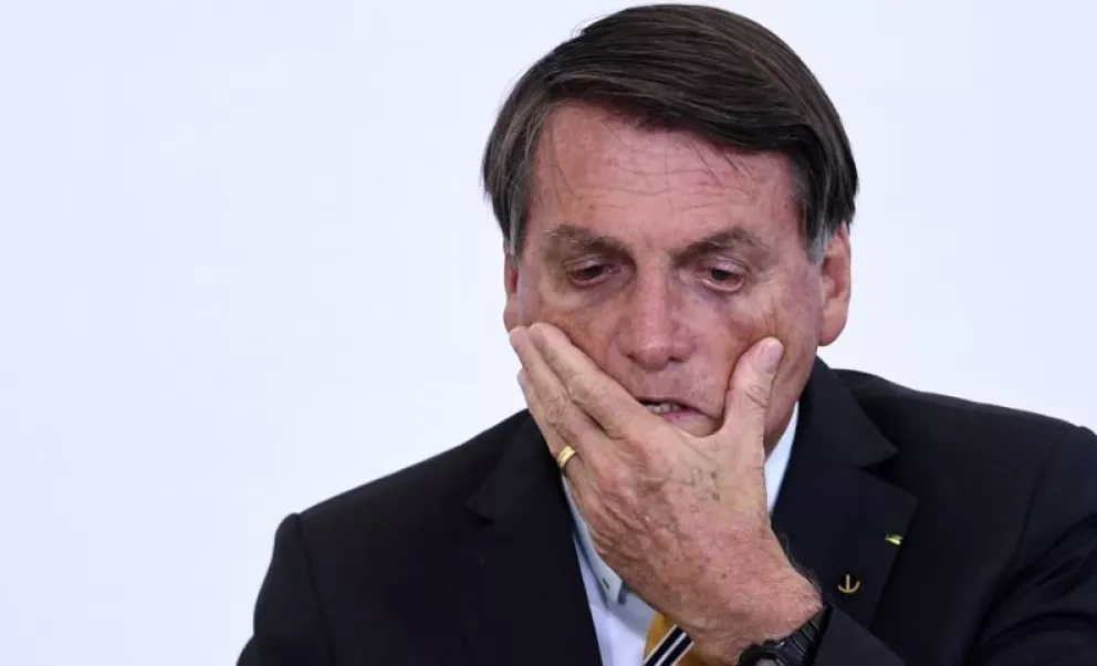 Bolsonaro "evoluciona satisfactoriamente", y comenzó a comer de manera normal